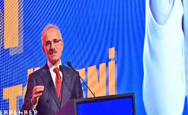 Abdulkadir Uraloğlu’ndan ‘Roblox’ açıklaması