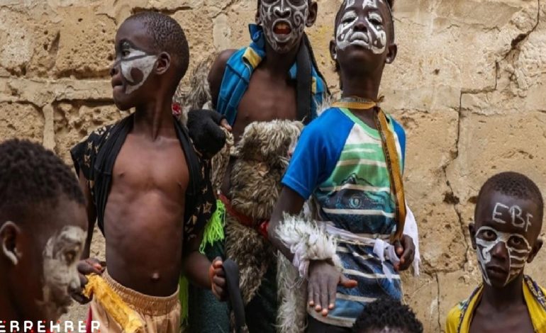 Afrika’nın kalbinde kültürel patlama: Dakar’da ‘simb’ rüzgarı
