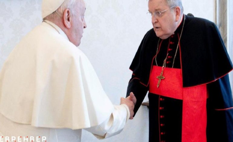 Amerikalı Kardinal Burke’ün ismi, Papalık seçimlerinde gündemde