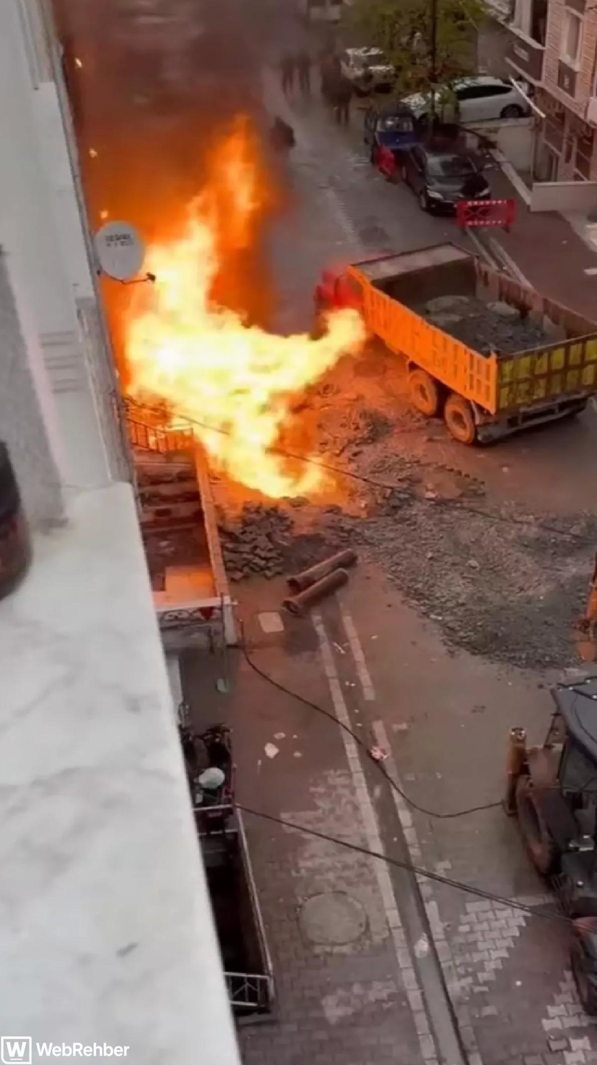 Avcılar’da doğal gaz patlaması! Ekipler seferber oldu
