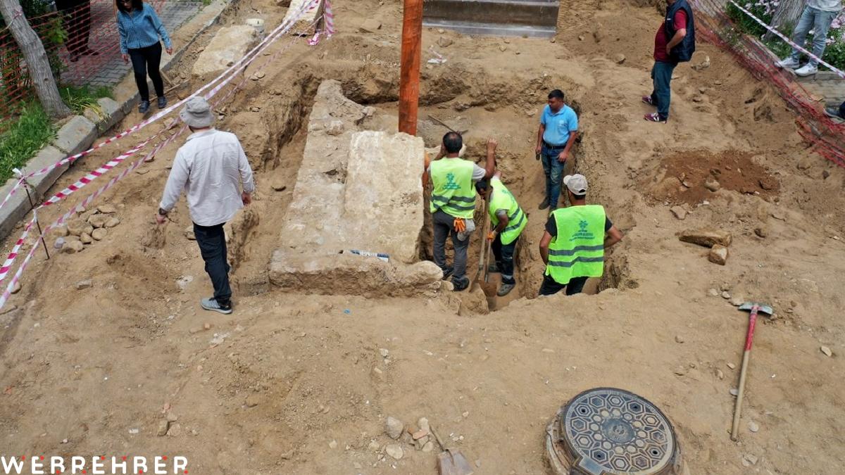 Aydın’da yol yenileme sırasında antik ‘oda mezar’ keşfedildi