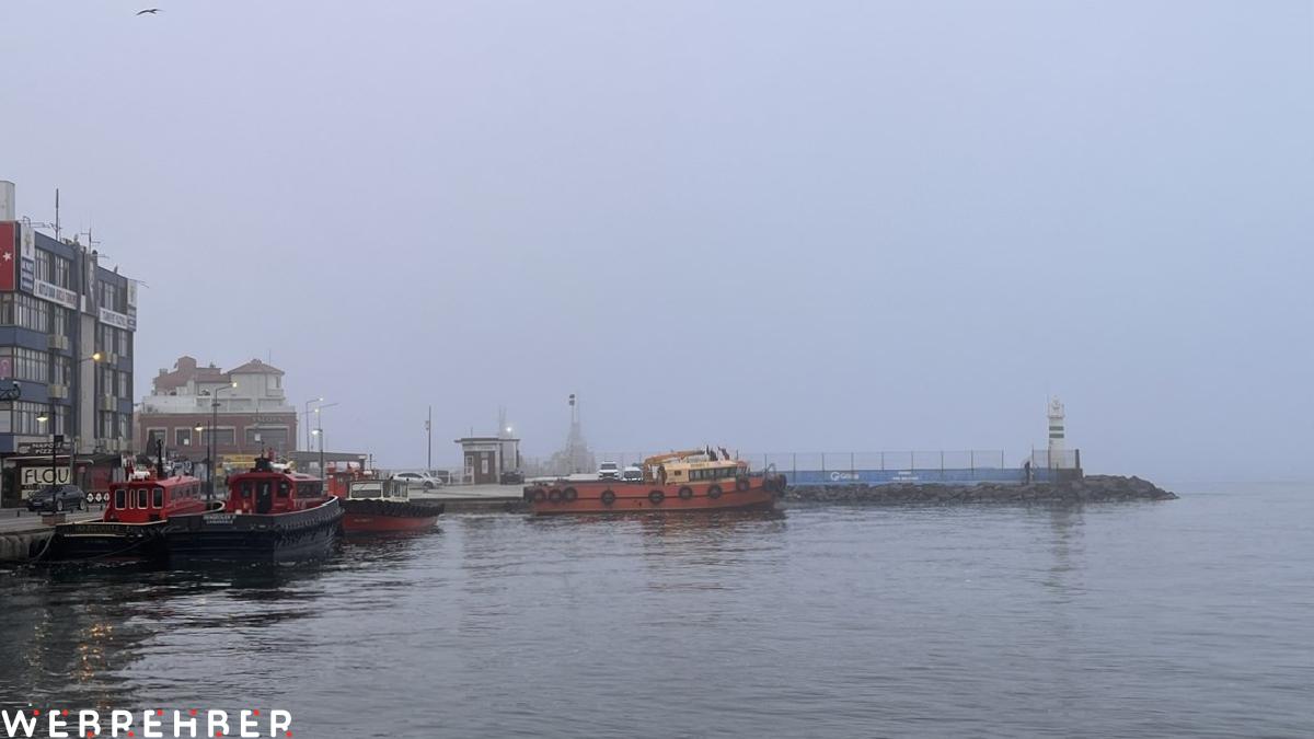 Çanakkale Boğazı sisle kaplandı: Transit gemi geçişlerine kapatıldı
