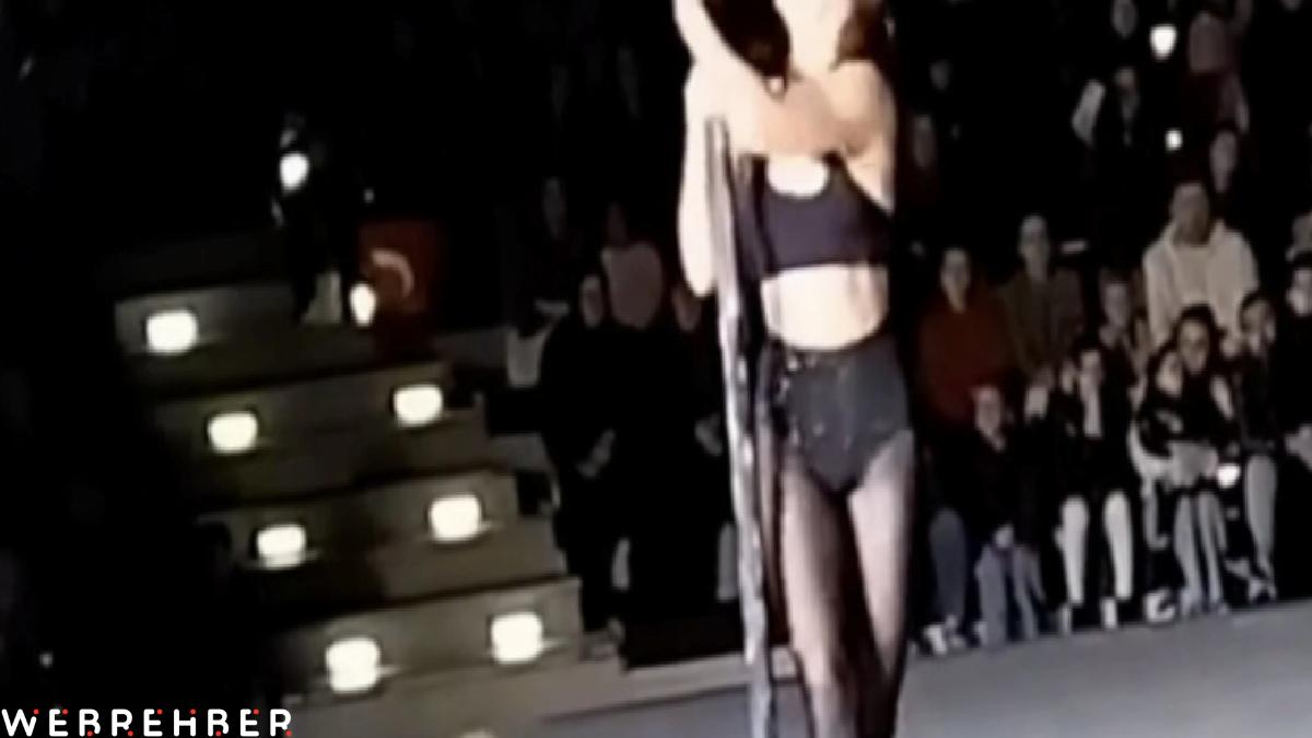 CHP’li belediyelerde skandallar bitmiyor: Erotik dans kursundan sonra direk dansı gösterisi