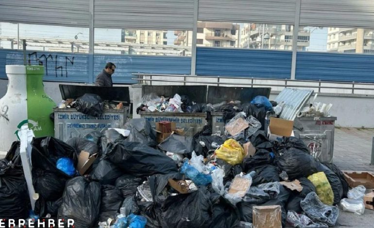 Çiğli’de belediyesi işçilerinin grevi ikinci gününde