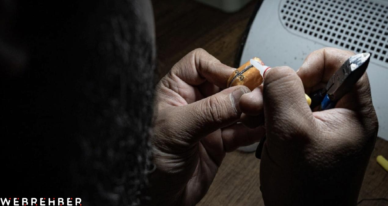 Erzurumlu nakkaş 2 ay boyunca her gün çalışarak üretti: Değerine paha biçilemiyor