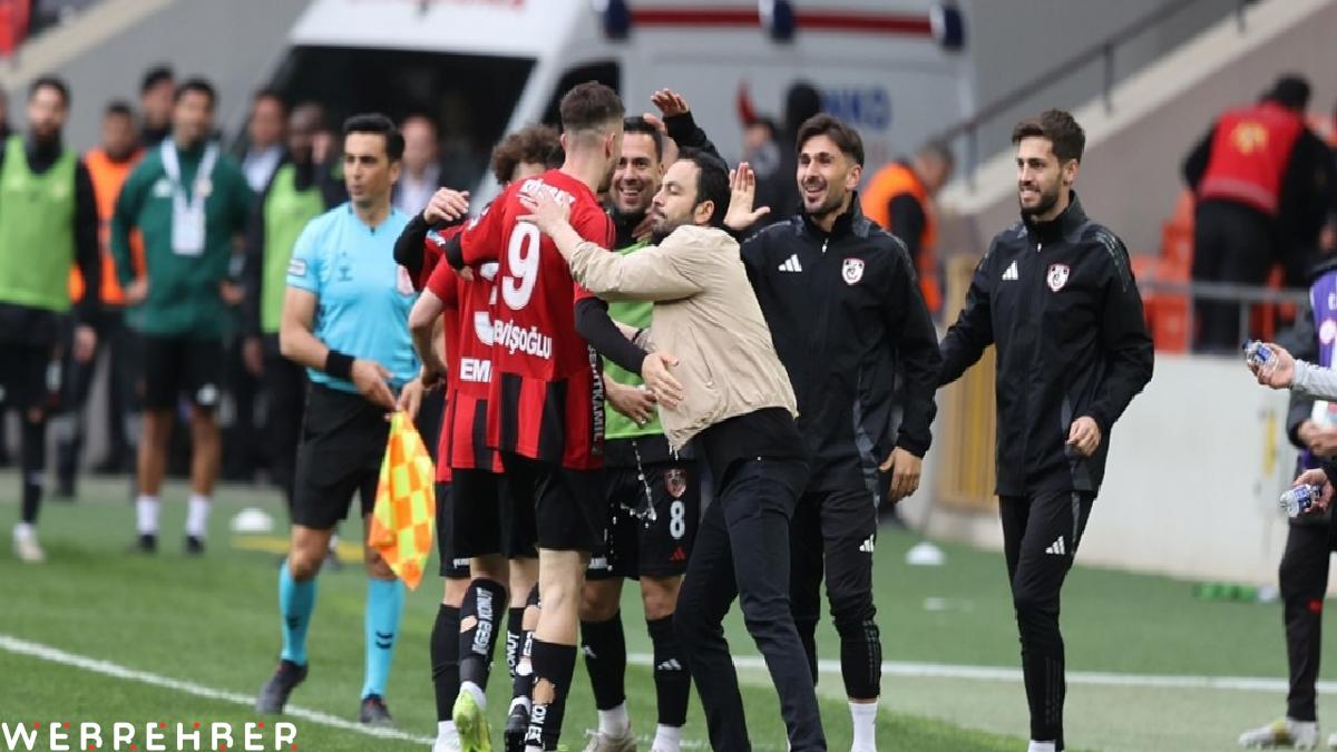 Gaziantep FK sahasında farklı, deplasmanda farklı