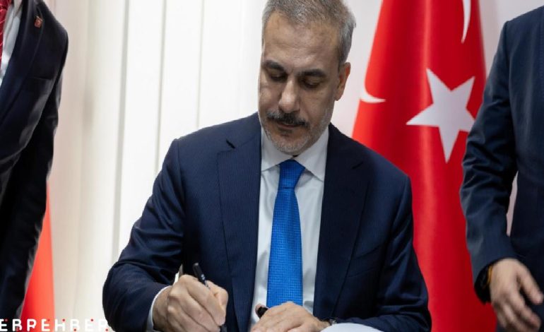 Hakan Fidan’dan Cezayir’e resmi ziyaret
