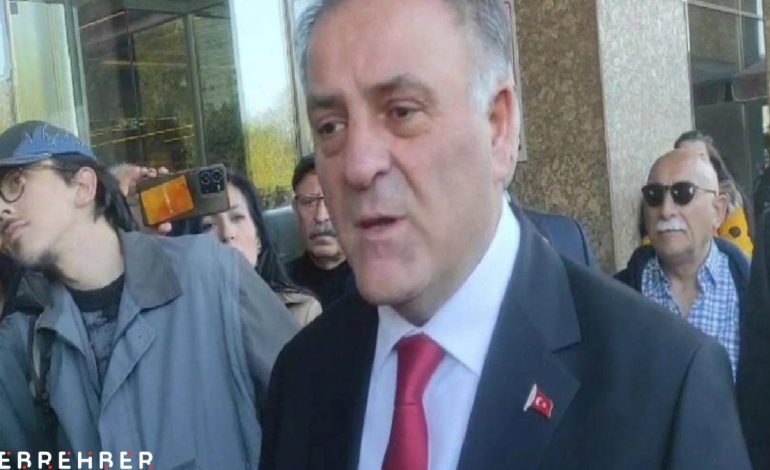 İBB Başkanvekili Nuri Aslan’dan Sırrı Süreyya Önder’in tedavi gördüğü hastaneye ziyaret