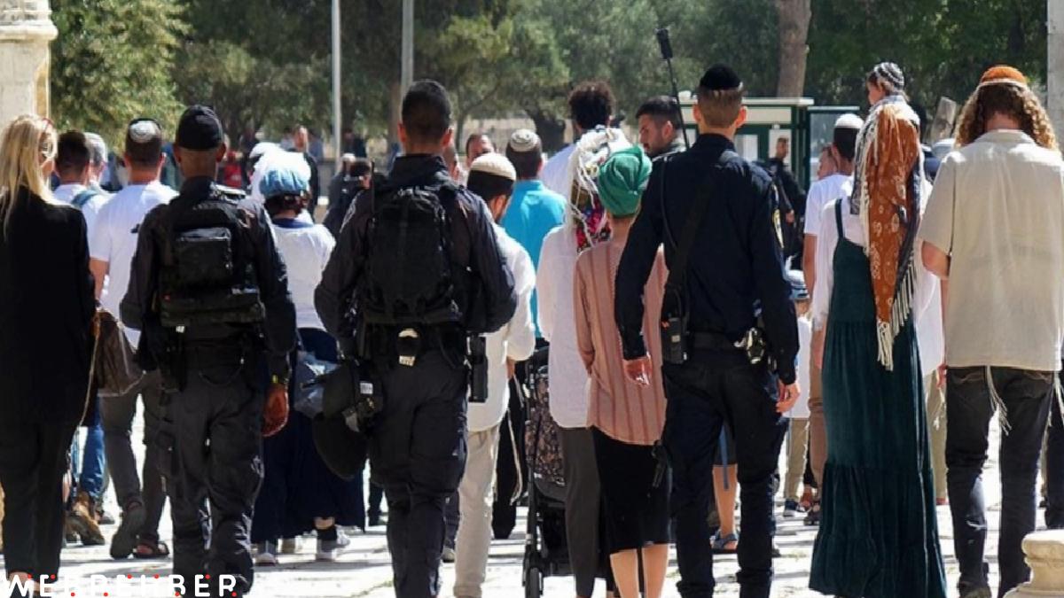 İsrail ordusu Mescid-i Aksa’ya baskın düzenledi