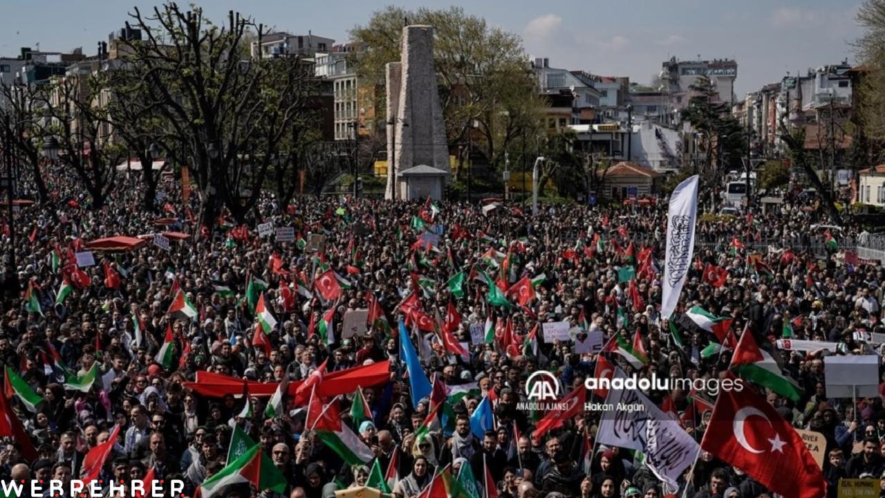 İstanbul Gazze için ayakta: ‘Ayağa kalk’ çağrısı yankılandı