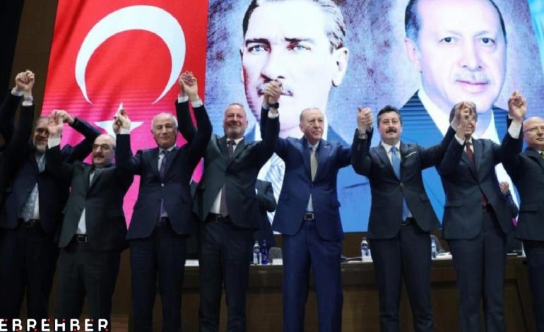 İYİ Parti’den istifa eden iki belediye başkanı AK Parti’ye geçti