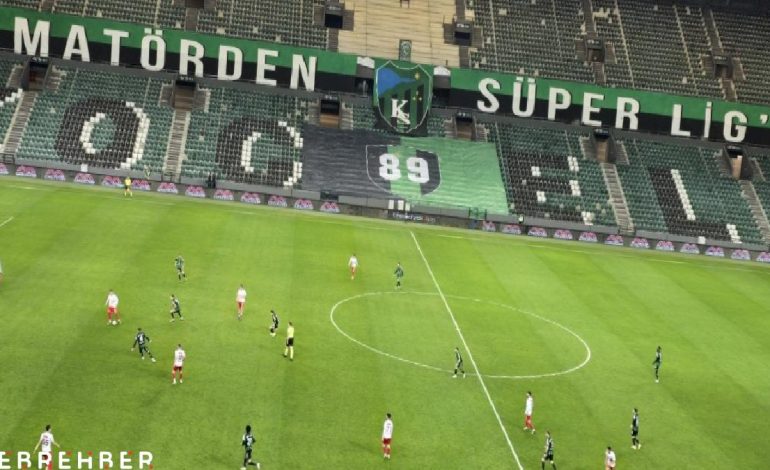Kocaelispor’un seyircisiz zaferi: Yeni Malatyaspor’u 7 golle yendi