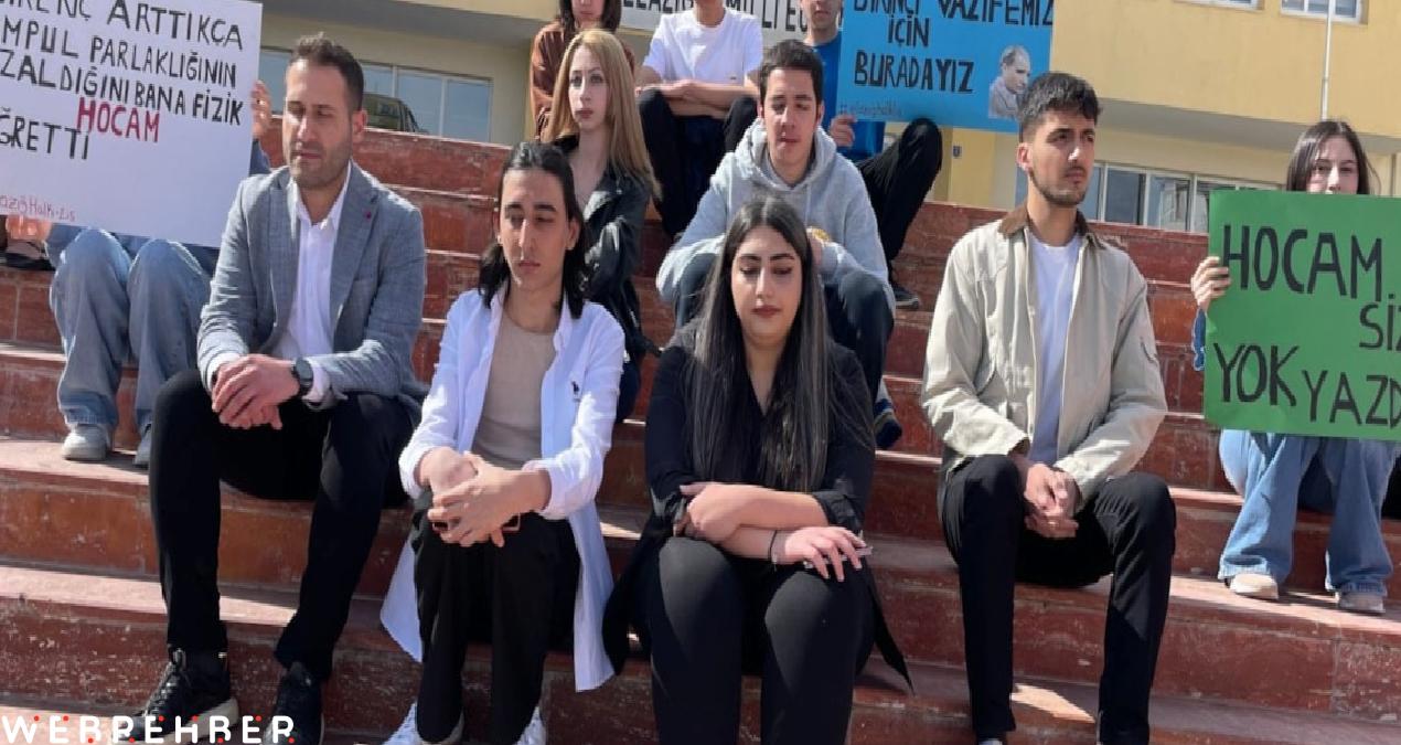 Liseliler Milli Eğitim Müdürlüğü önünde eylemde!