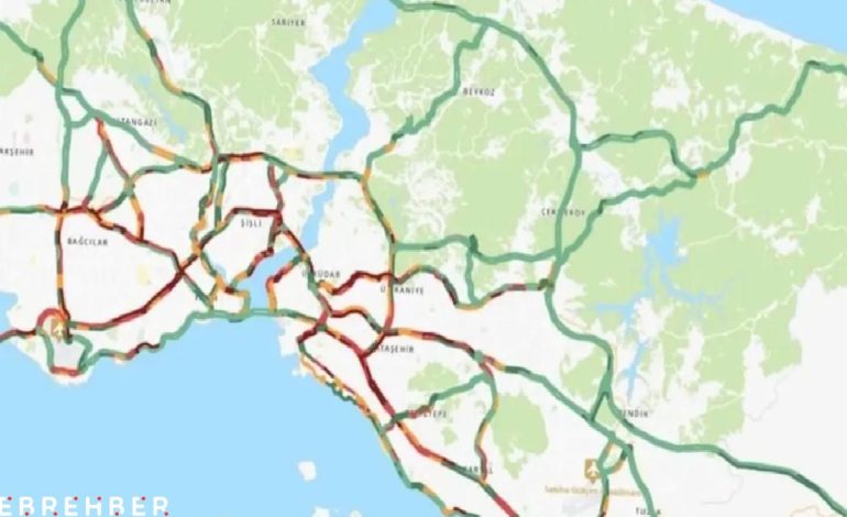 Marmara Depremi Sonrası Avcılar’da Trafik Kaosu