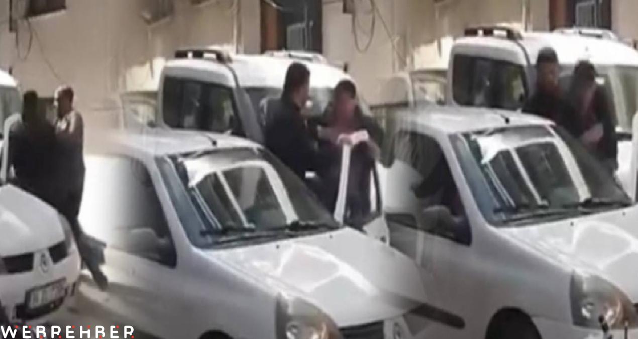 Motosikletliye çarpıp kaçtı, yakalanınca bıçak çekti!