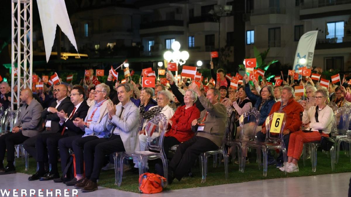 Muğla’da Avusturyalı turistlere ‘Hoş geldiniz’ partisi