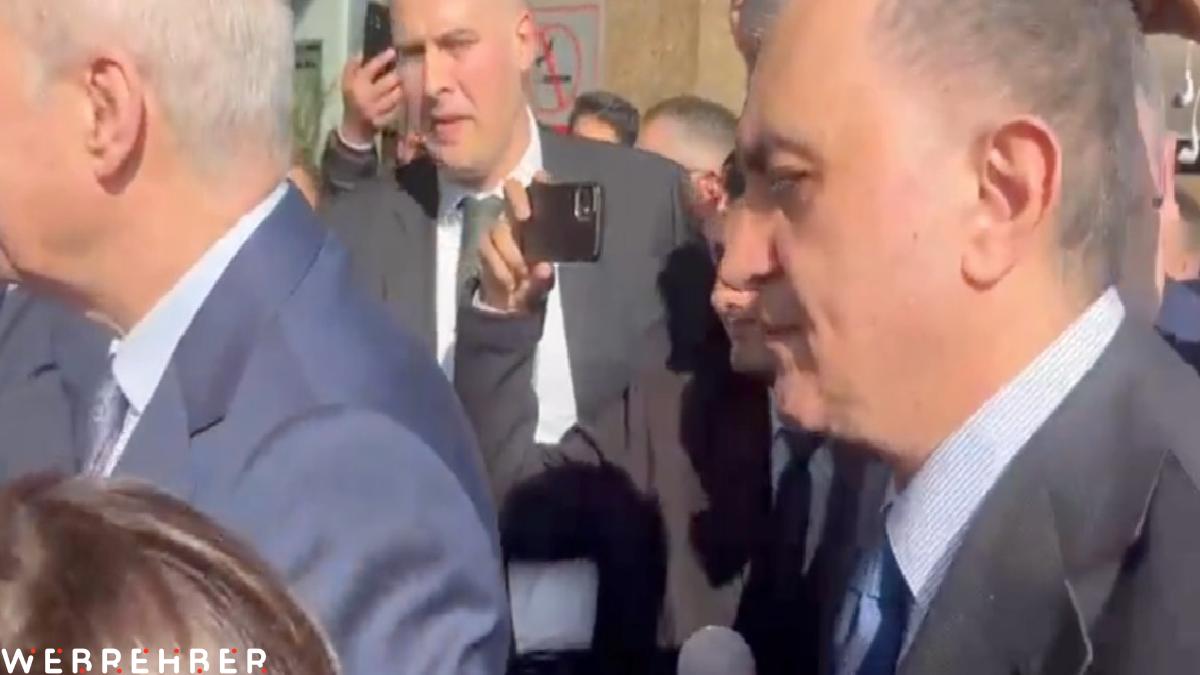 Ömer Çelik, Sırrı Süreyya Önder’in tedavi gördüğü hastaneyi ziyaret etti