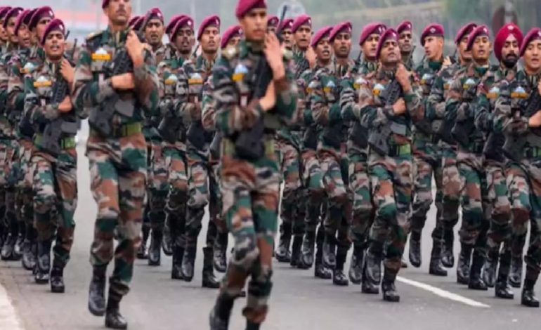 Pakistan ile savaşın eşiğine gelen Hindistan’da orduya ‘operasyon’ izni