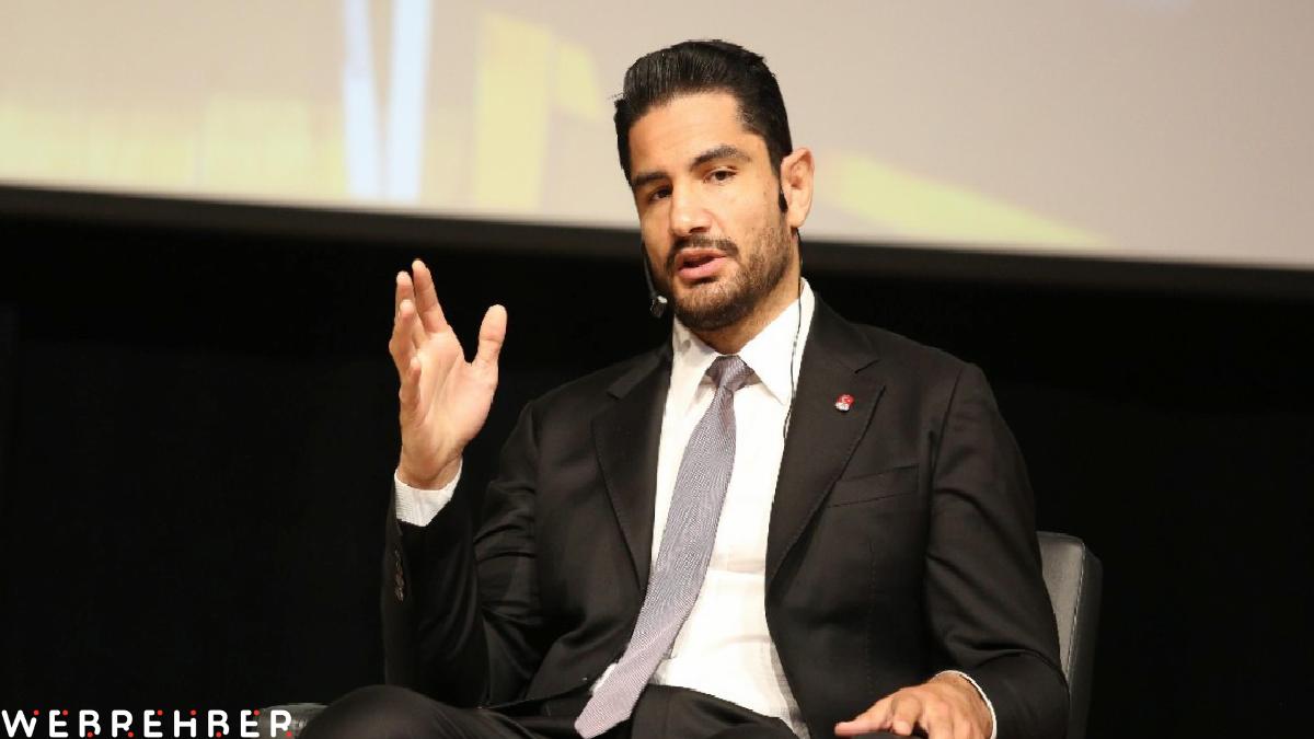 Taha Akgül: Dünya güreşinin artık kendisini yenilemesi gerekiyor