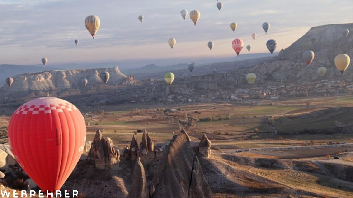 Türkiye genelinde bir yılda 933 bin 195 turist balonla uçtu! Uçuş rekoru