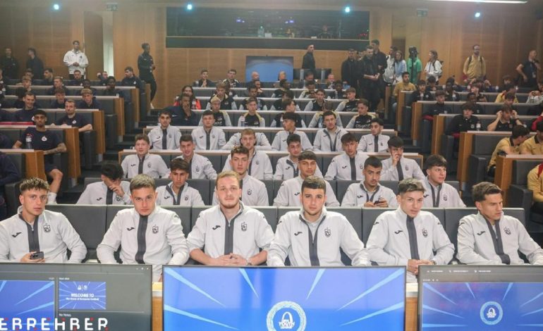 UEFA, Gençlik Ligi’nde yarı final oynayan oyuncular için kariyer eğitimi düzenledi