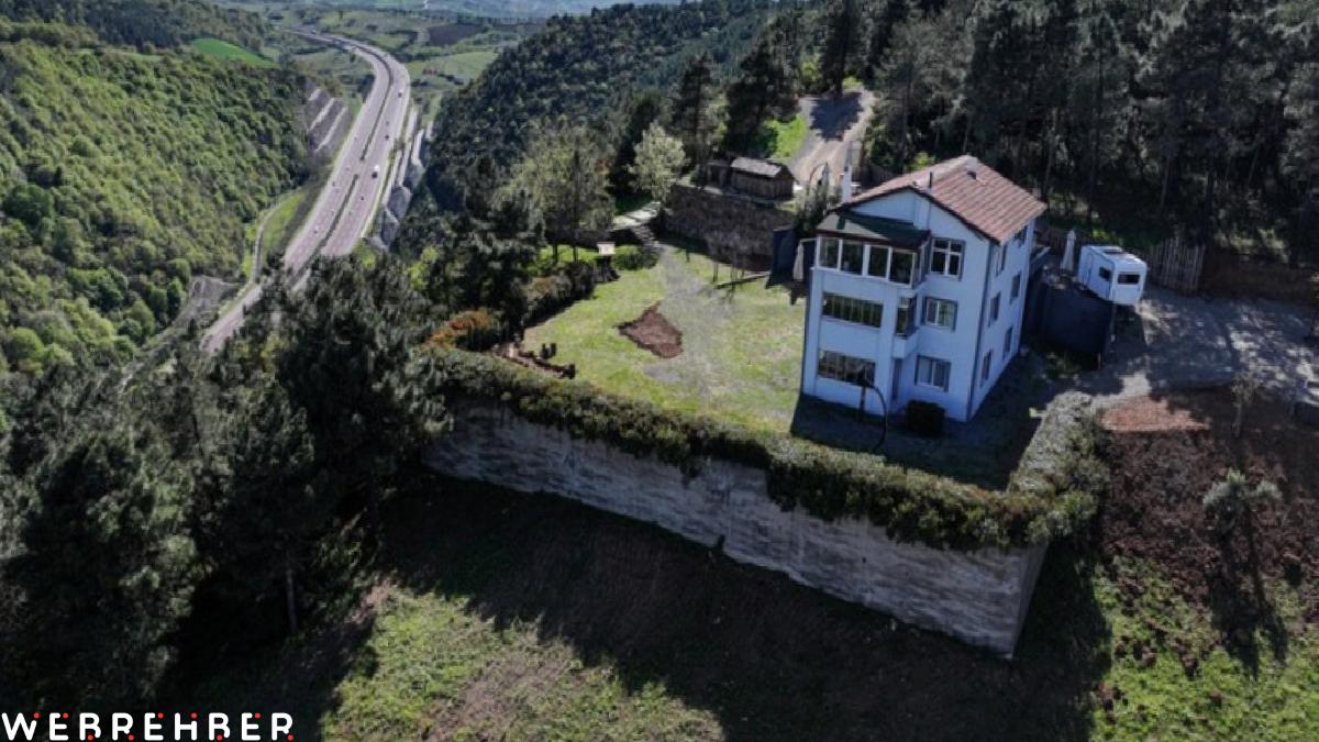 Yalova’da dağın zirvesindeki yalnız ev yeni sahibini bekliyor