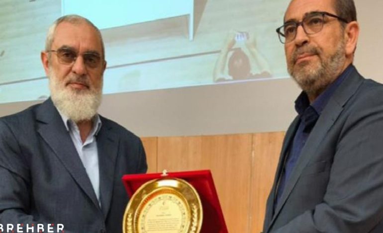 “6 yaşındaki çocuk evlenebilir” diyen Nurettin Yıldız’a İl Milli Eğitim Müdürü ve müftüden plaket!