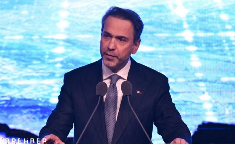 Alparslan Bayraktar: 2024’te rüzgar ve güneşte rekor kapasite devreye alındı