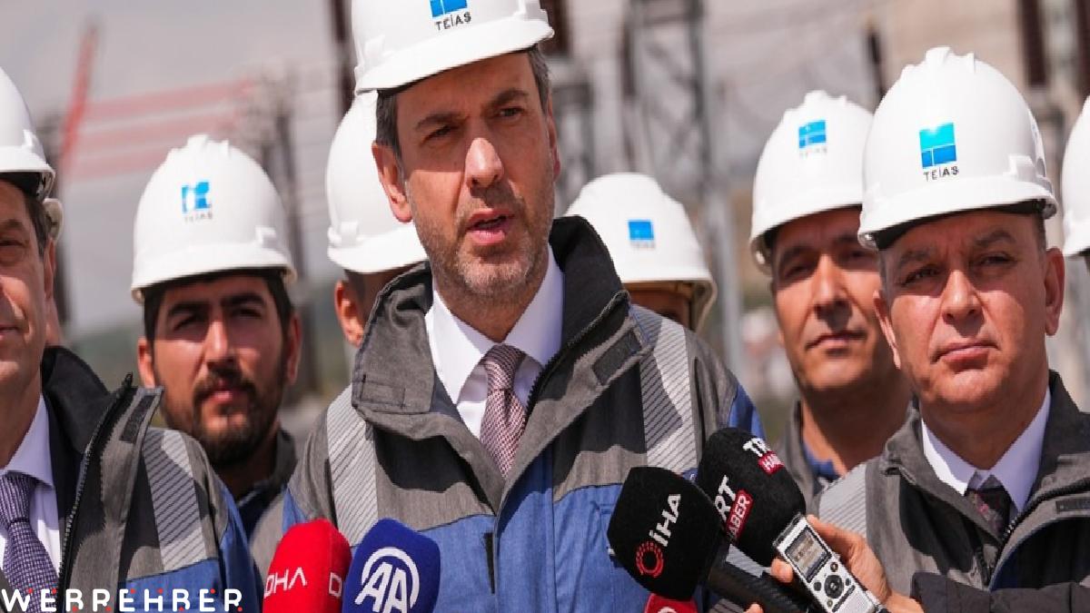 Alparslan Bayraktar: Türkiye’nin elektrik hatlarında kesintiye neden olacak sorun yok