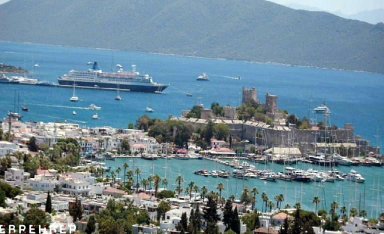 Bodrum’da tatilin maliyeti: Kişi başı oda 43 bin, plaj girişi 6 bin lira