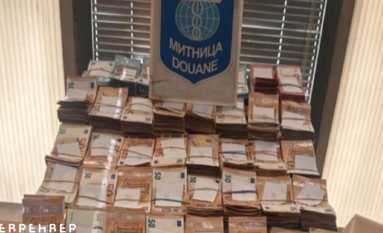 Bursa’da tıra gizlediği 61 bin euroyu Bulgar gümrüğü yakaladı