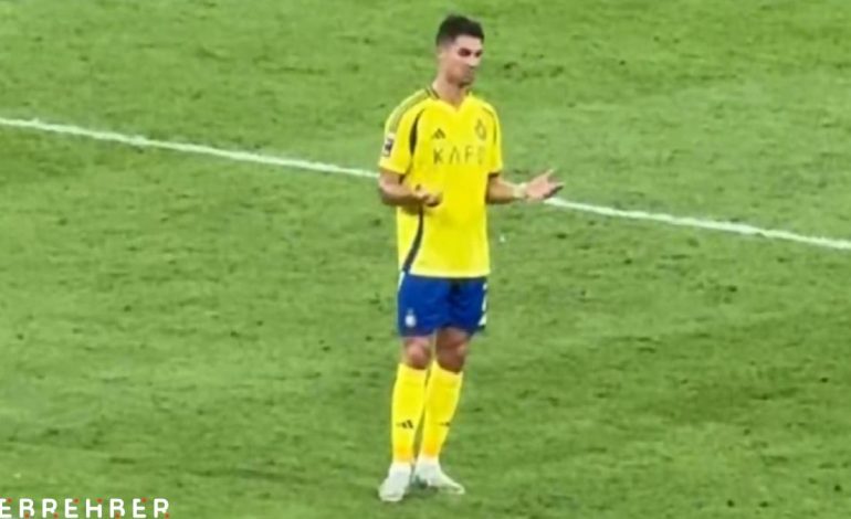 Cristiano Ronaldo, maç sonu kendisiyle tartıştı