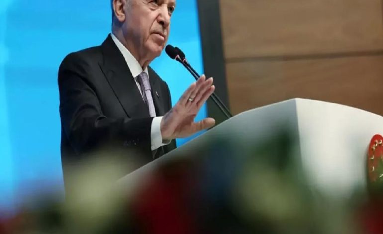 Cumhurbaşkanı Erdoğan net konuştu: Tepelerine binmeye devam edeceğiz