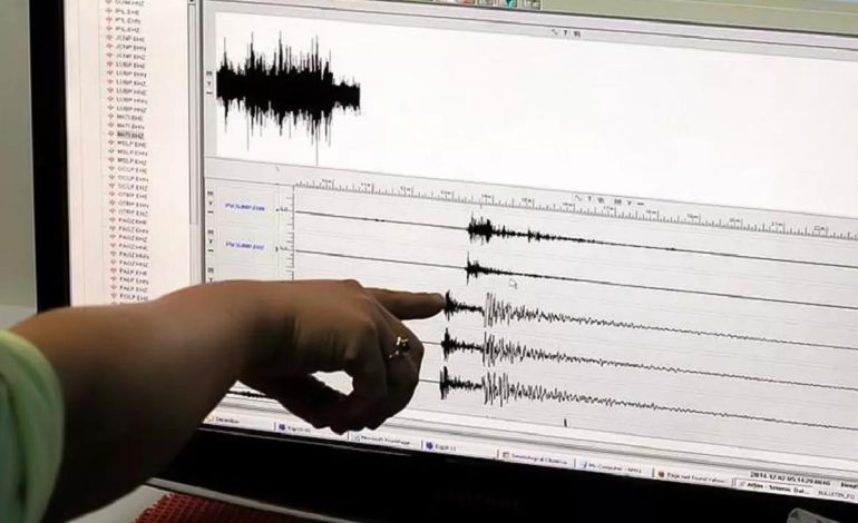 Deprem uzmanından korkutan uyarı: Türkiye 8.1 büyüklüğündeki depremlere hazırlanmalı