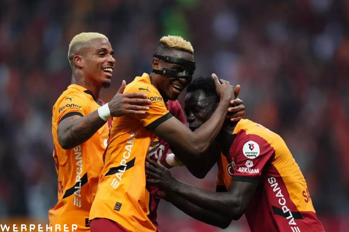 Galatasaray, Sivasspor’a gol oldu yağdı! Osimhen’den kariyer rekoru