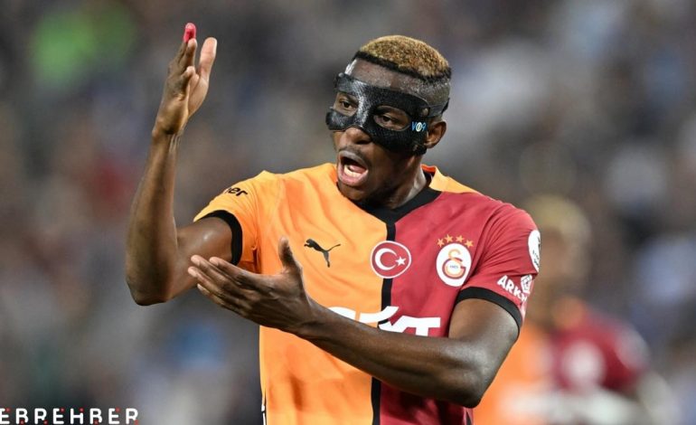 Galatasaray taraftarı: Bizimle kal Osimhen