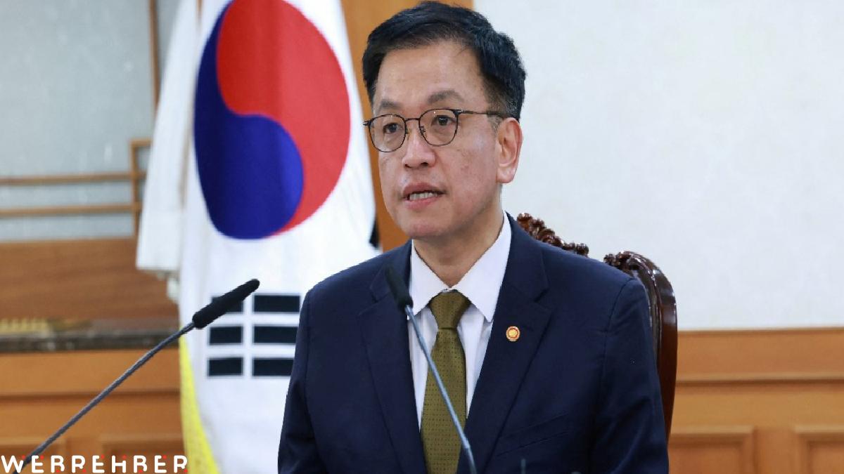 Güney Kore Maliye Bakanı ve Başbakan Yardımcısı Choi Sang-mok, istifa etti