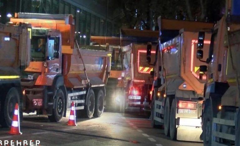 İstanbul’da dün gece yarısı: Kamyonların biri geldi biri gitti, zamanla yarıştılar