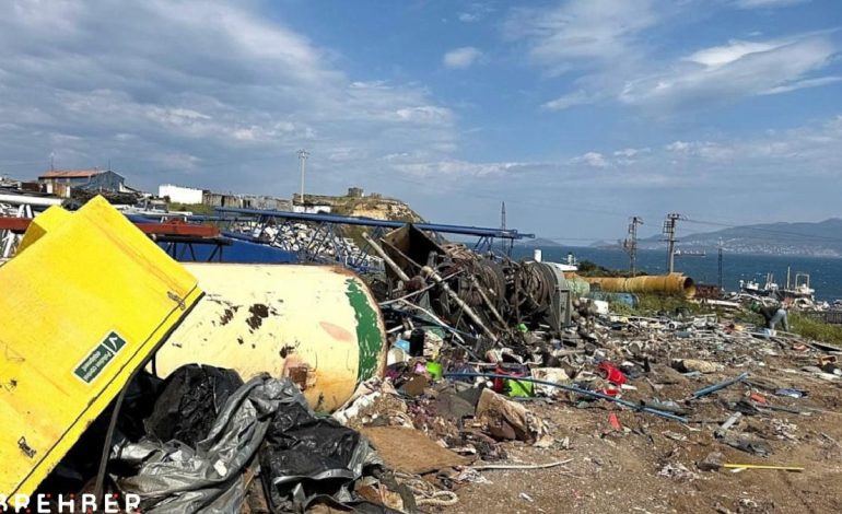 İzmir Aliağa’da 15 bin ton zehirli atık insan ve çevre sağlığını tehdit ediyor