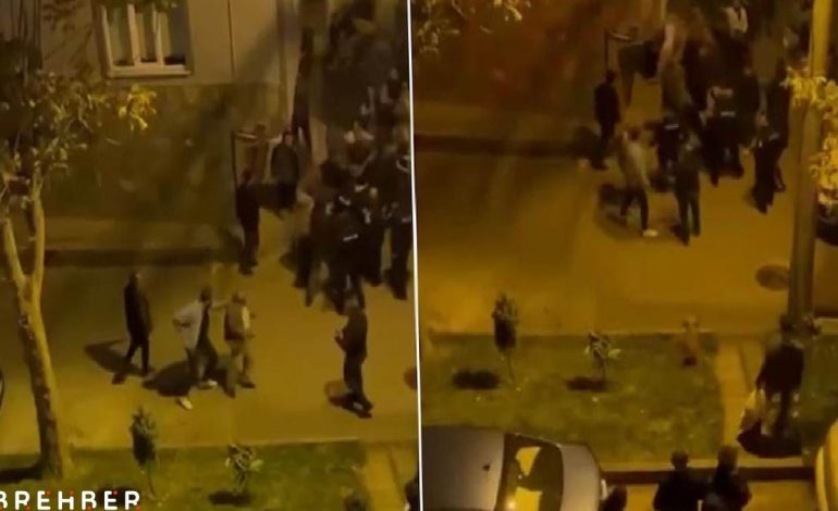 Kimlik sorgusu yapmak isteyen polislere saldırdı