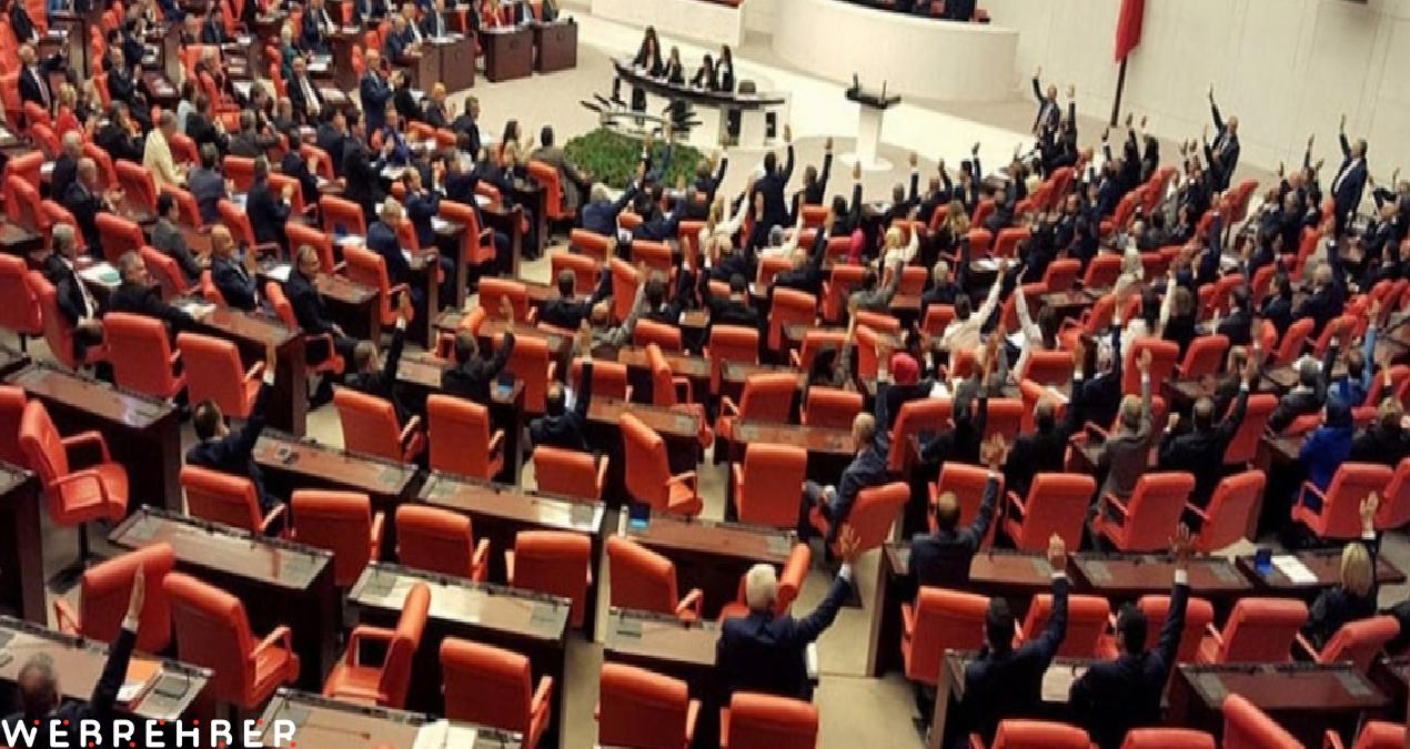 Meclis’te sekiz vekil eksildi