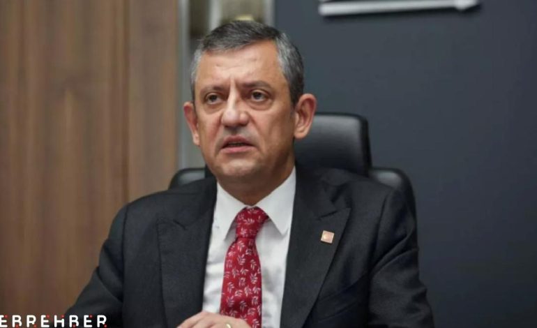 Nevşin Mengü ve Yılmaz Özdil’den Özgür Özel’e ağır eleştiriler