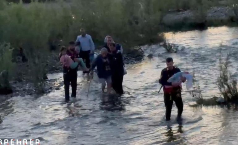 Piknikte mahsur kalan 25 kişi itfaiye ekipleri kurtardı