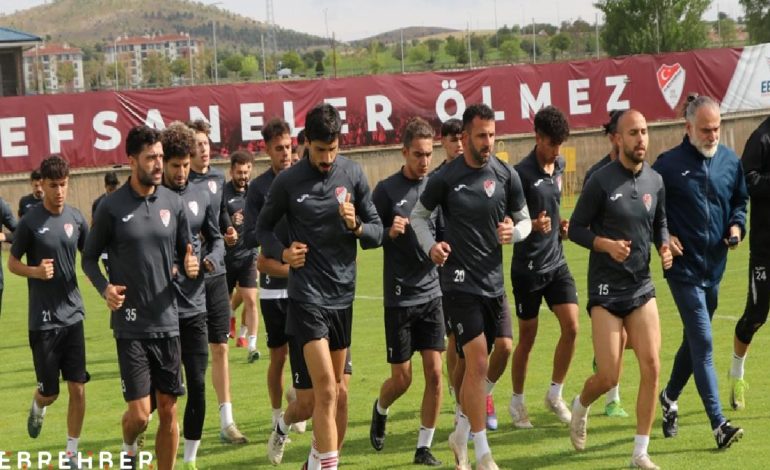 Play-off maçlarına hazırlanan Elazığspor’un hedefi 1. Lig’e yükselmek