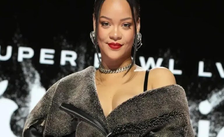 Rihanna’dan Met Gala’da sürpriz hamilelik duyurusu