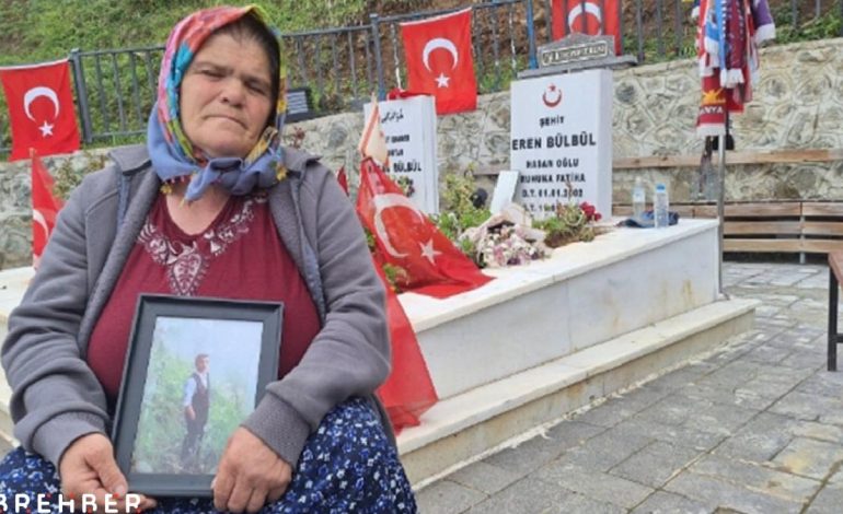 Şehit Eren Bülbül’ün annesini sansürlediler