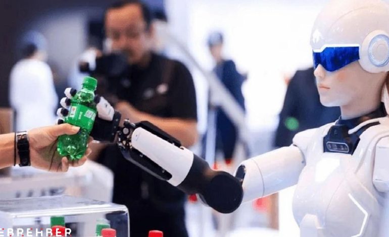 Showroom’da insan yerine robot: Chery, otomobil satışında yeni bir dönem başlatıyor