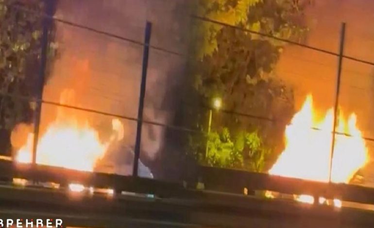 Trafikte dehşet anları! Bir araç alev alev yandı