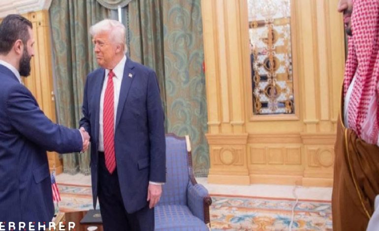 Trump-Şara görüşmesinden ilk kareler