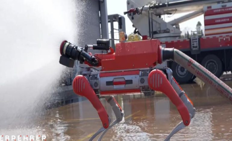 Unitree, yeni yangın söndürme robot köpeğini duyurdu